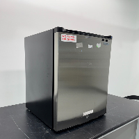 Sunpentown Undercounter Freezer image 0